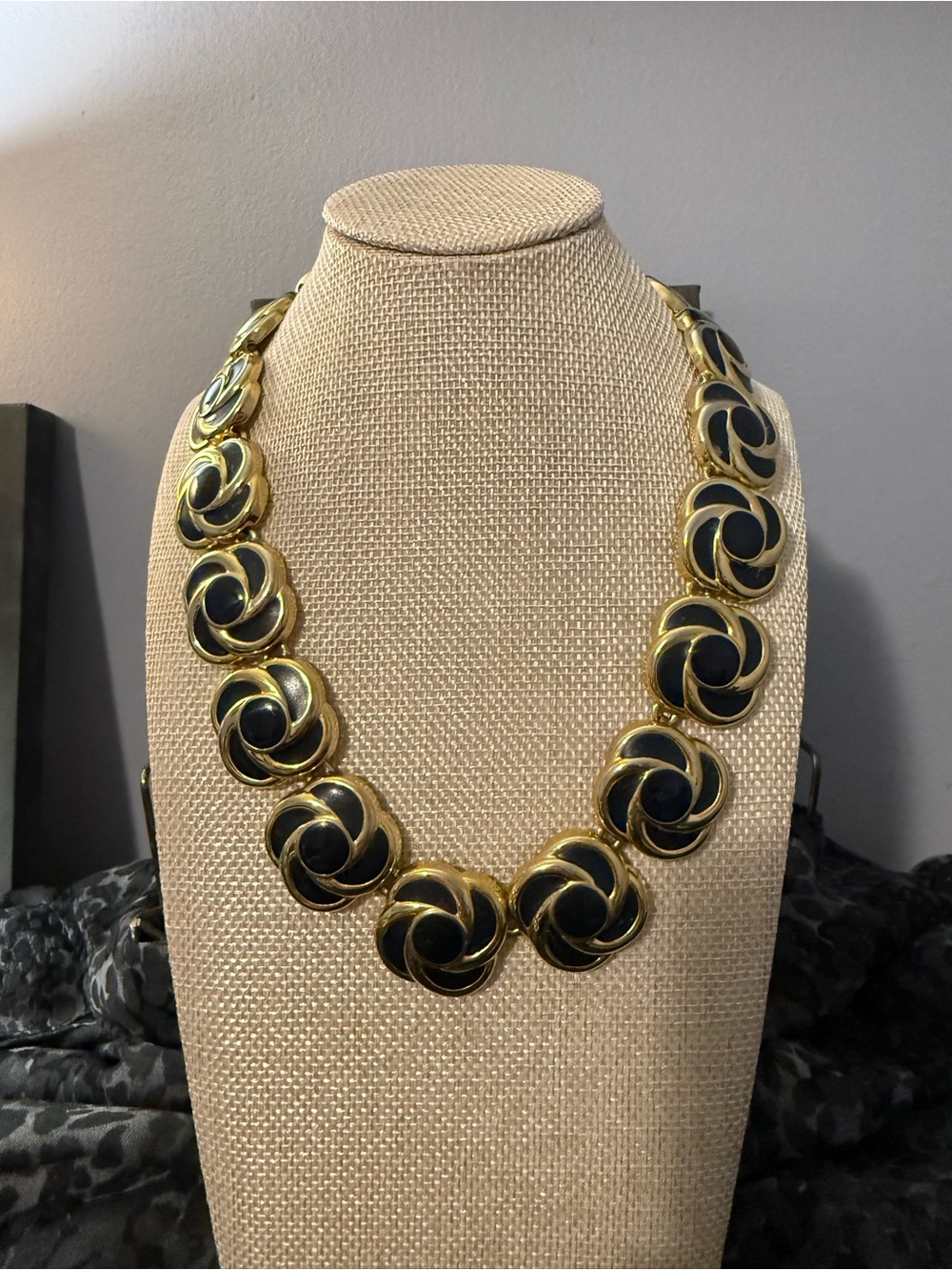 Vintage Monet Black and Gold Swirl Link Necklace